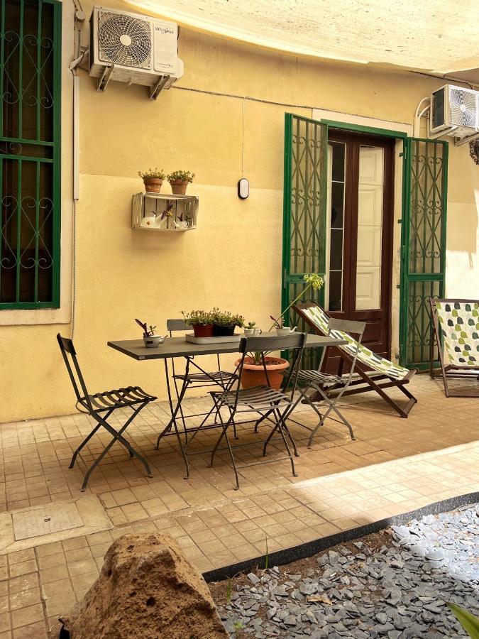 Saranton House Hotel Catania Bagian luar foto